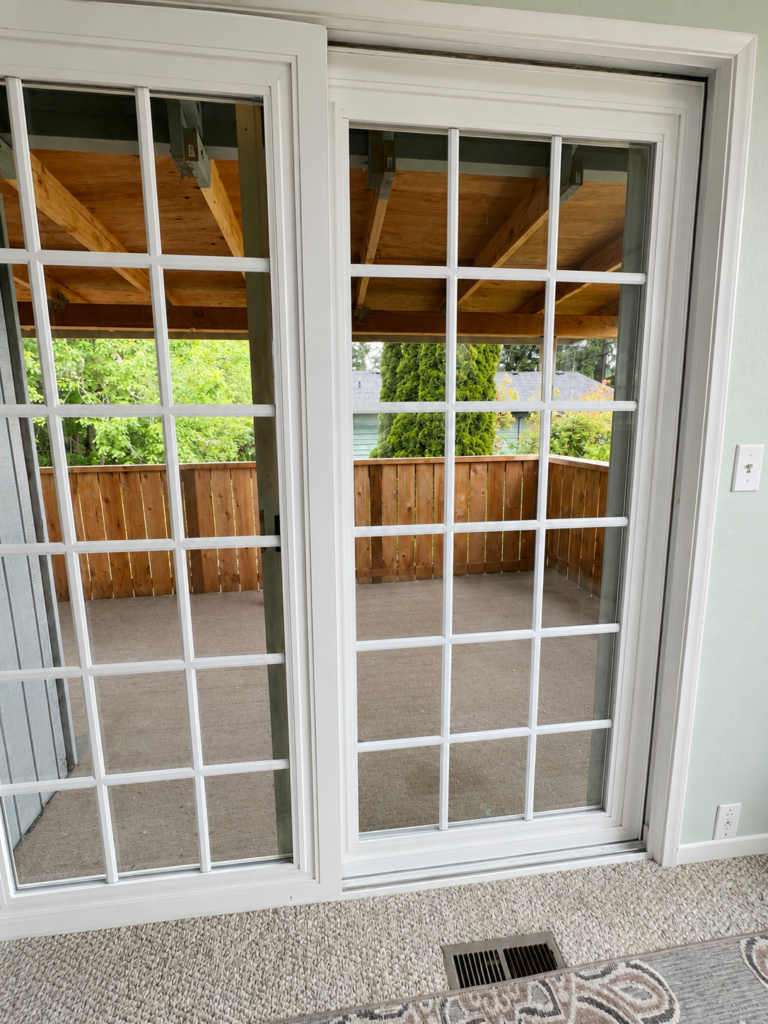 Custom multi-pane residential window replacement